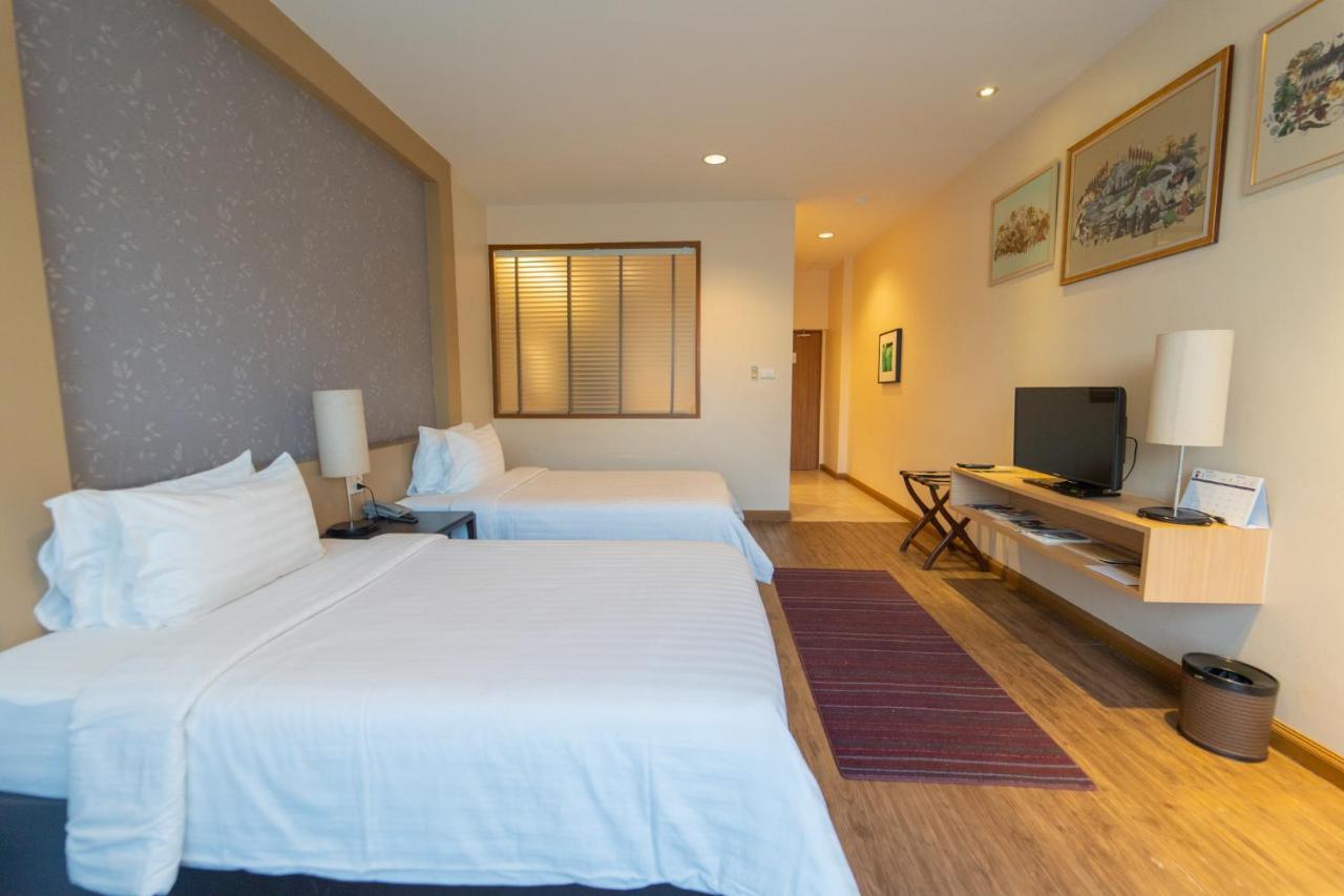 Rimkhobfa Urban Resort Samut Prakan Luaran gambar