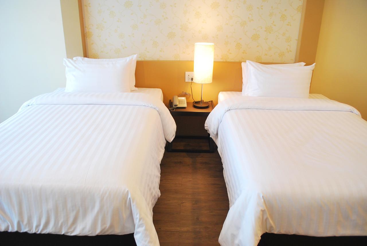 Rimkhobfa Urban Resort Samut Prakan Luaran gambar